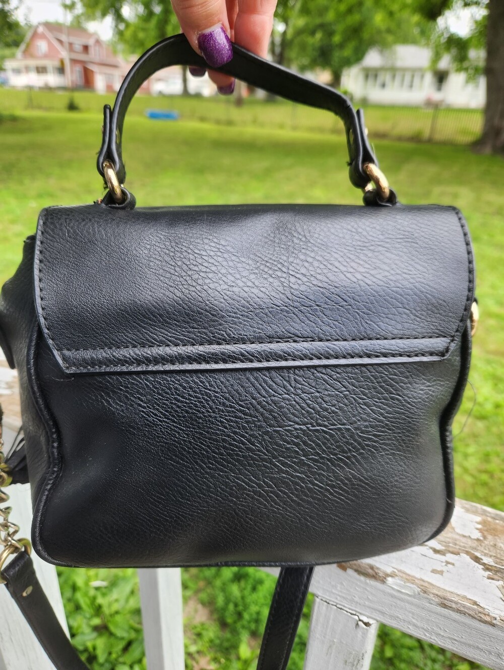 BCBG Paris Vintage Quilted Leather Crossbody with Tassel and Chain Trim EUC - Picture 3 of 12